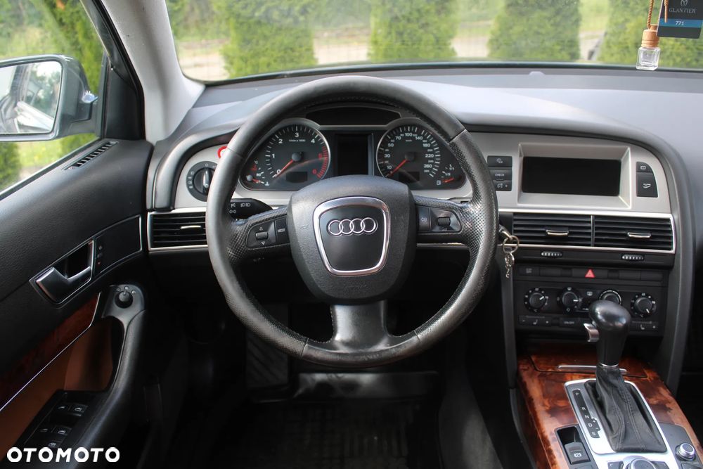 Audi A6 Avant 2.7 TDI DPF multitronic - 23
