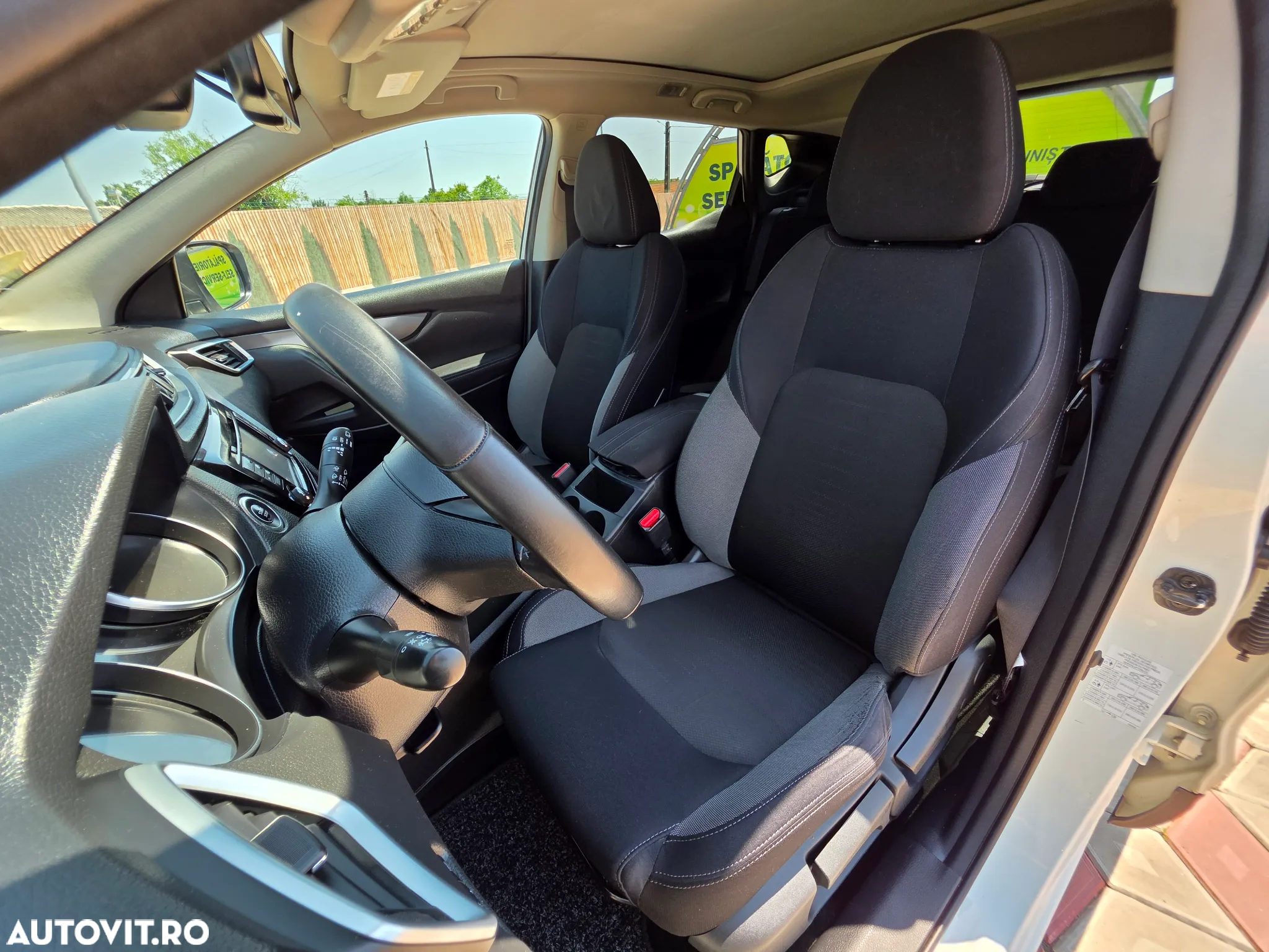 Nissan Qashqai 1.5 DCI Start/Stop N-Connecta - 17