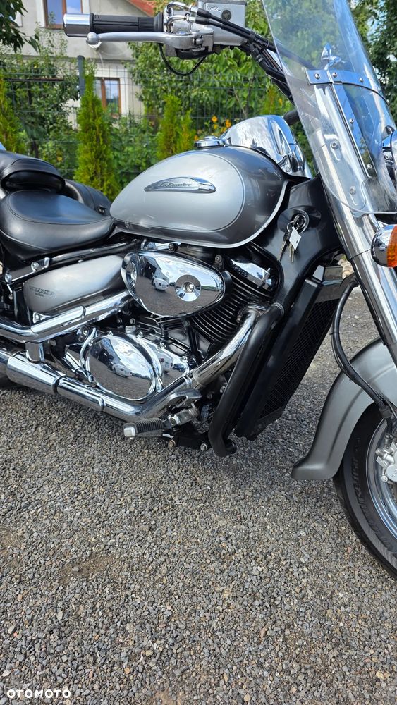 Suzuki Intruder - 7