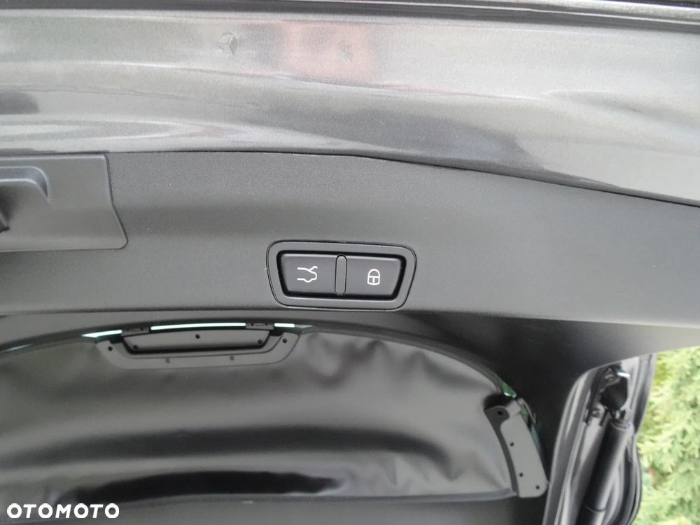 Alfa Romeo Stelvio 2.0 Turbo Sprint Q4 - 11