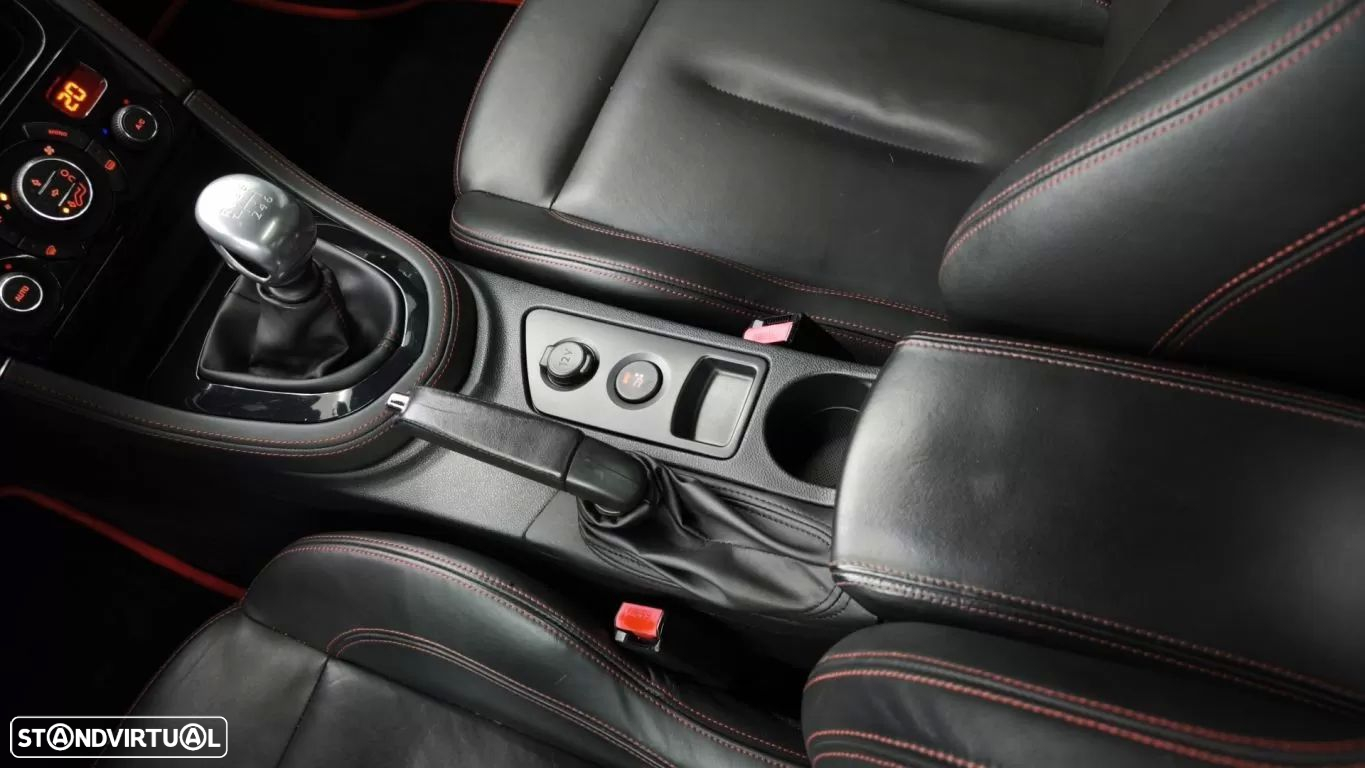 Peugeot RCZ 1.6 200 THP GT-Line - 39