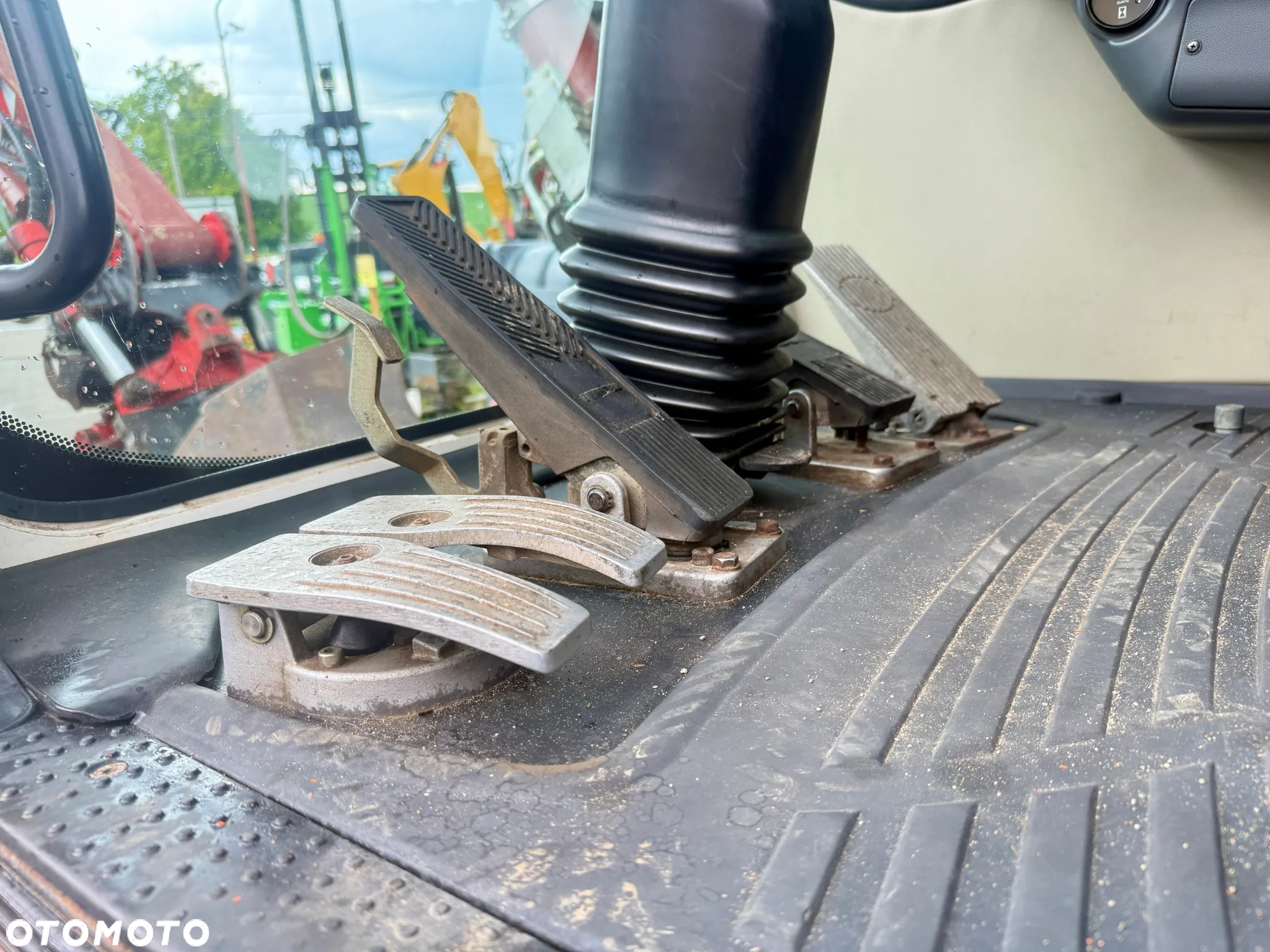 Liebherr koparka kołowa A311 + głowica ROTOTILT, dzielony pług , 13 ton - 14