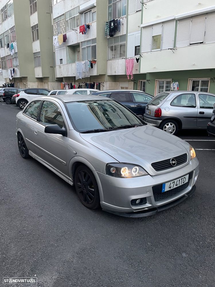 Opel Astra 1.4 Sport - 1