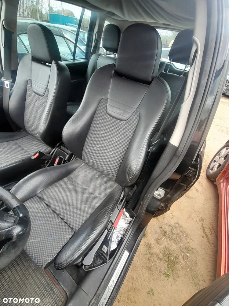 Fotele komplet RECARO OPEL Zafira A OPC 99-05r. - 1