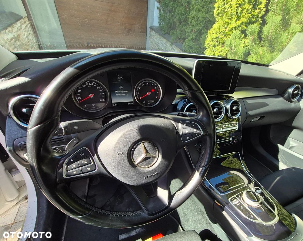 Mercedes-Benz Klasa C 180 7G-TRONIC - 11