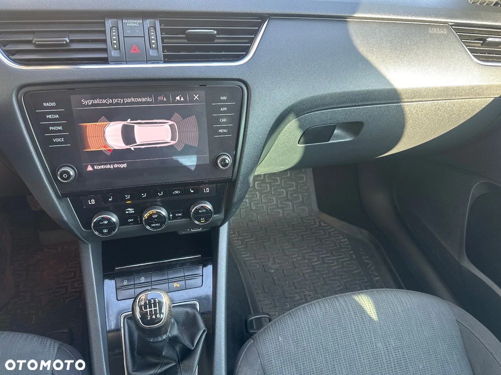 Skoda Octavia 2.0 TDI Style - 21