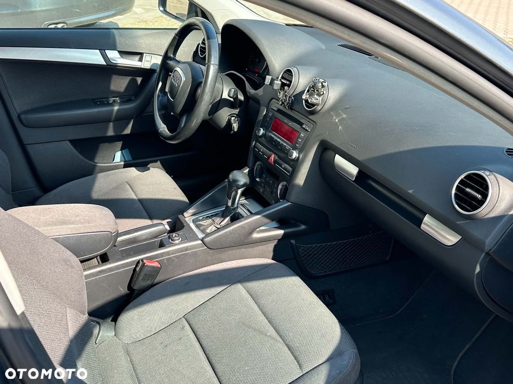 Audi A3 Sportback - 8