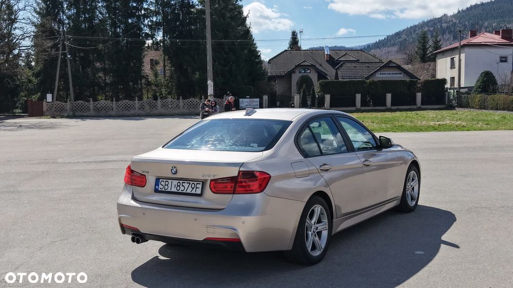 BMW Seria 3 328i xDrive - 6