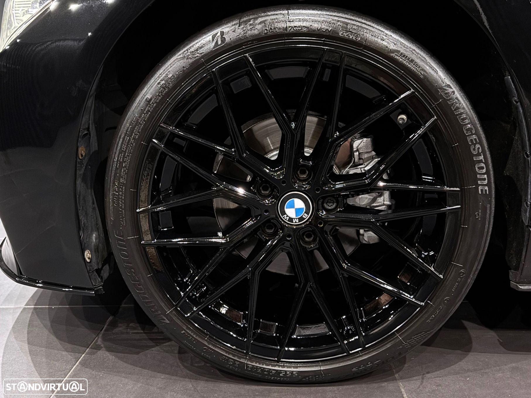 BMW 330 - 4