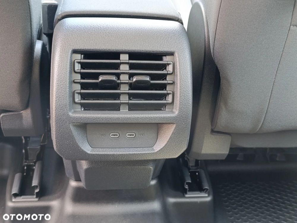 Volkswagen Caddy - 11