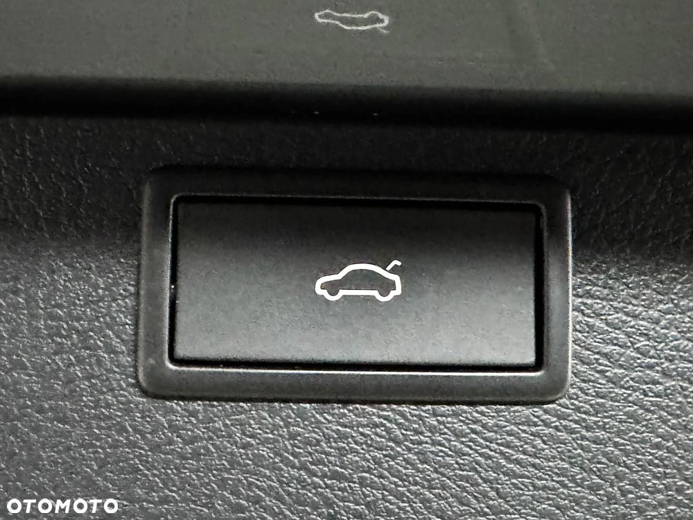 Volkswagen Multivan 2.0 BiTDI L1 Highline 4Motion DSG - 18