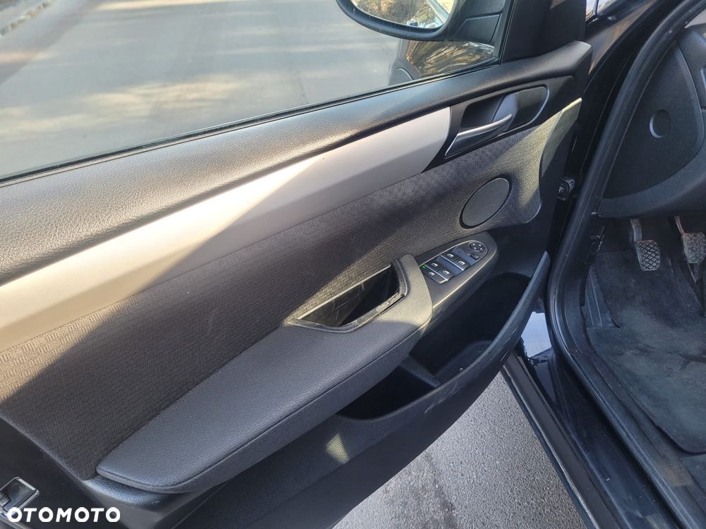 BMW X3 xDrive20d - 34