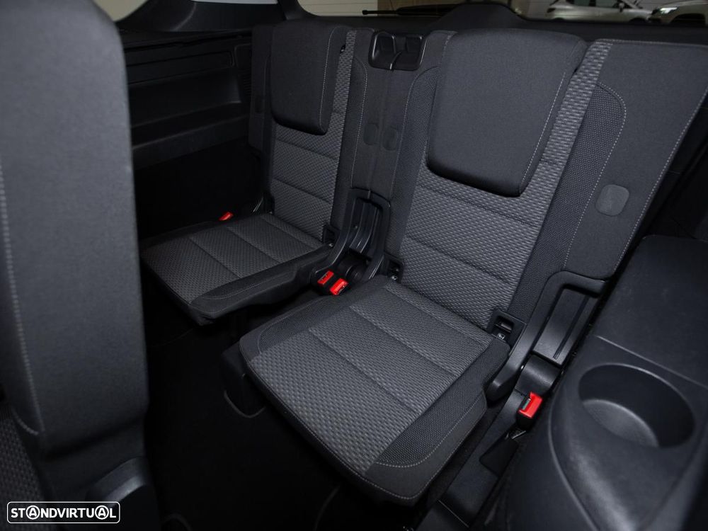 VW Touran 2.0 TDI Confortline DSG - 11