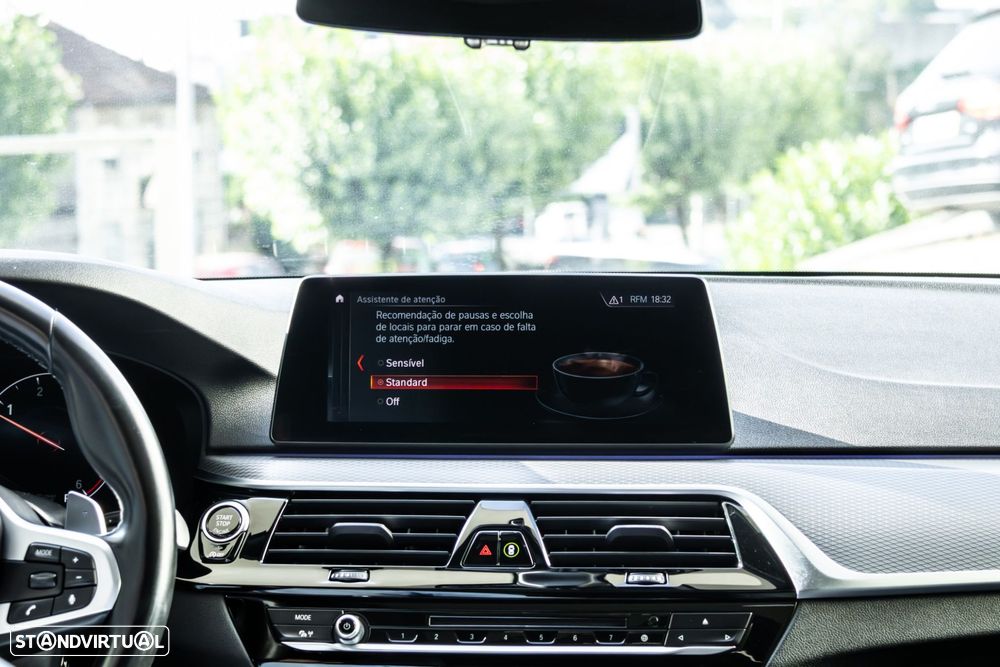 BMW M550d xDrive Auto - 44