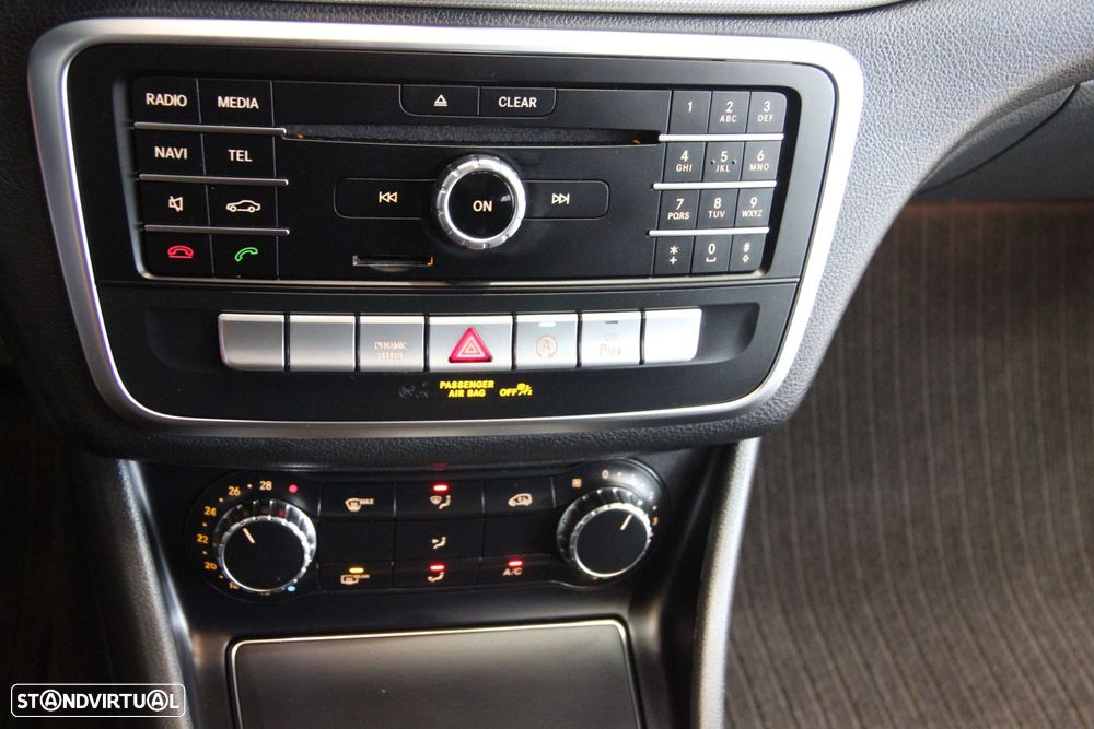 Mercedes-Benz CLA 200 d Shooting Brake Urban Aut. - 19