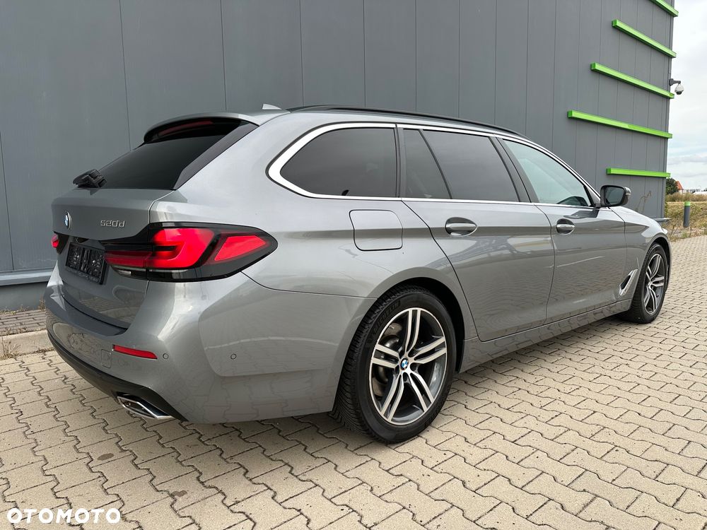BMW Seria 5 520d MHEV Sport Line sport - 3