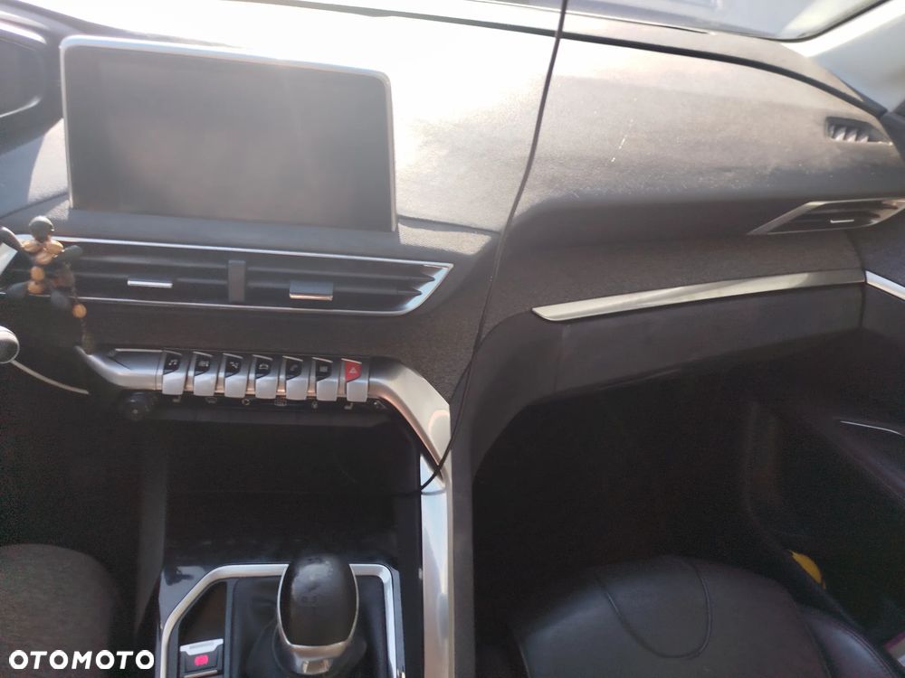 Peugeot 3008 - 19