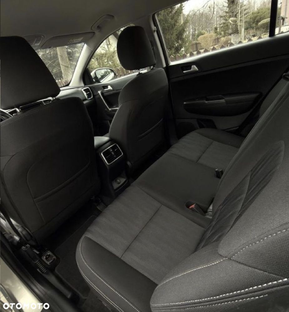 Kia Sportage - 10