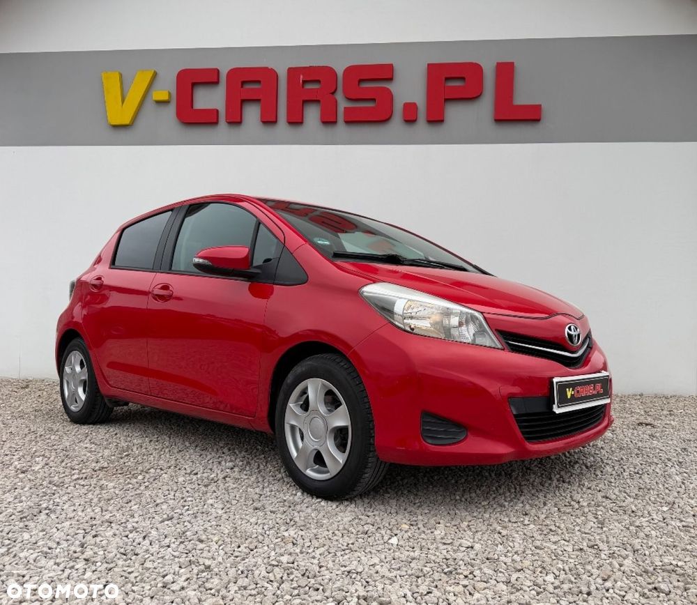 Toyota Yaris - 10