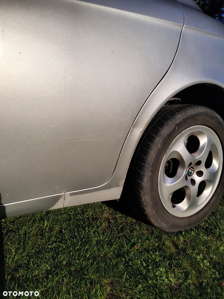 Alfa Romeo 156 2.0 TSpark 16v - 13