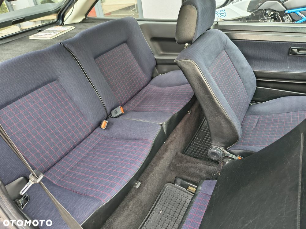 Volkswagen Scirocco - 11