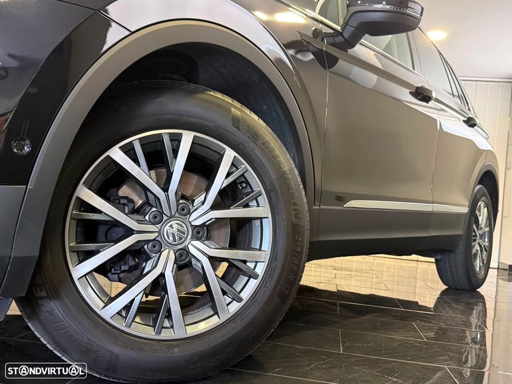 VW Tiguan 1.6 TDI Confortline - 23