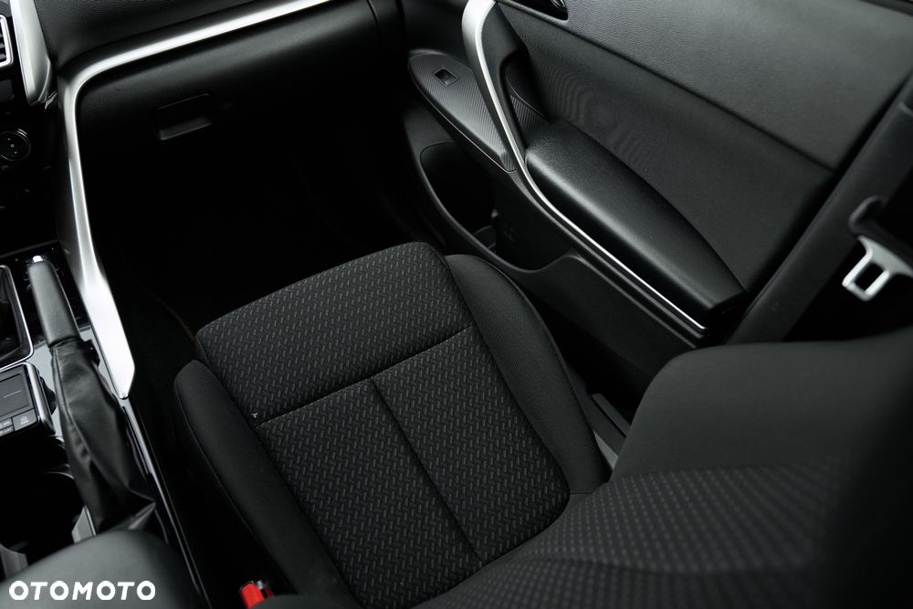 Mitsubishi Eclipse Cross - 19