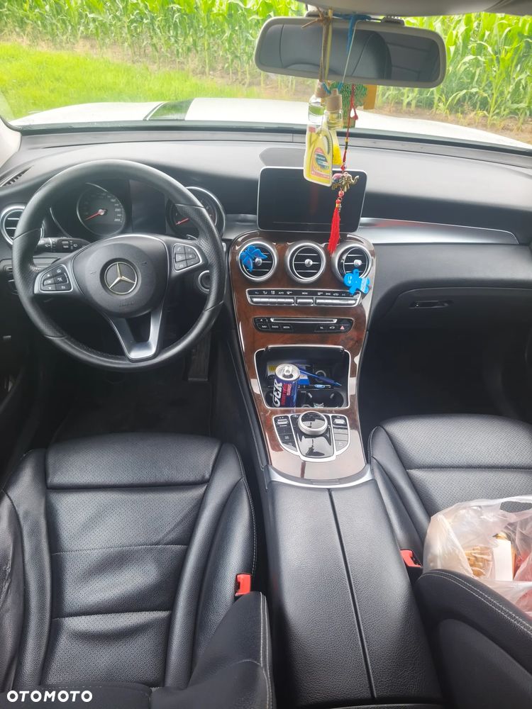 Mercedes-Benz GLC 300 4Matic 9G-TRONIC - 12