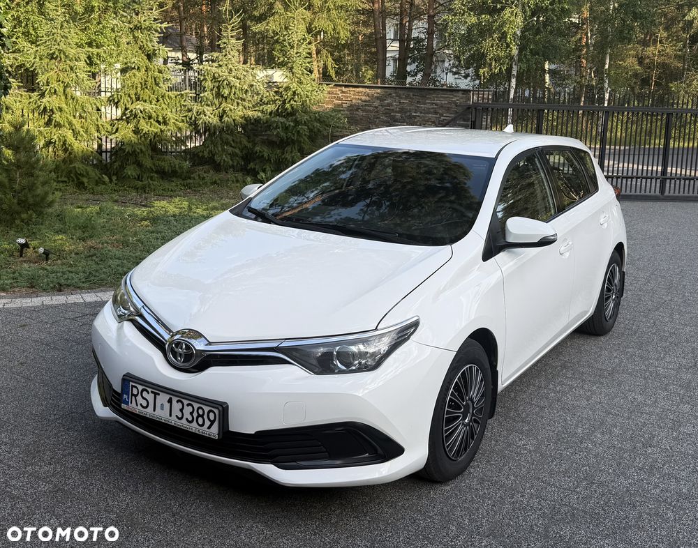 Toyota Auris 1.33 VVT-i Comfort - 1