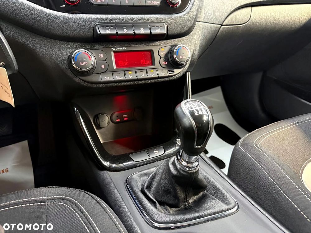 Kia Ceed 1.6 CRDi 128 Platinum Edition - 19