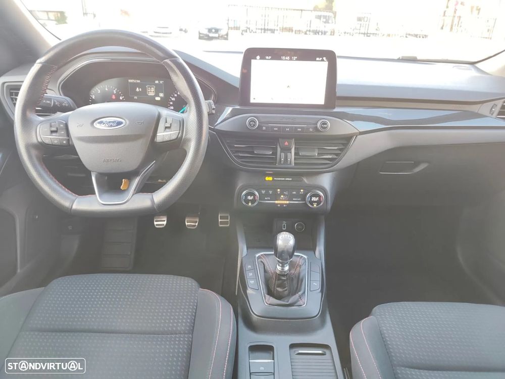 Ford Focus SW 1.0 EcoBoost MHEV ST-Line Design SIP - 28