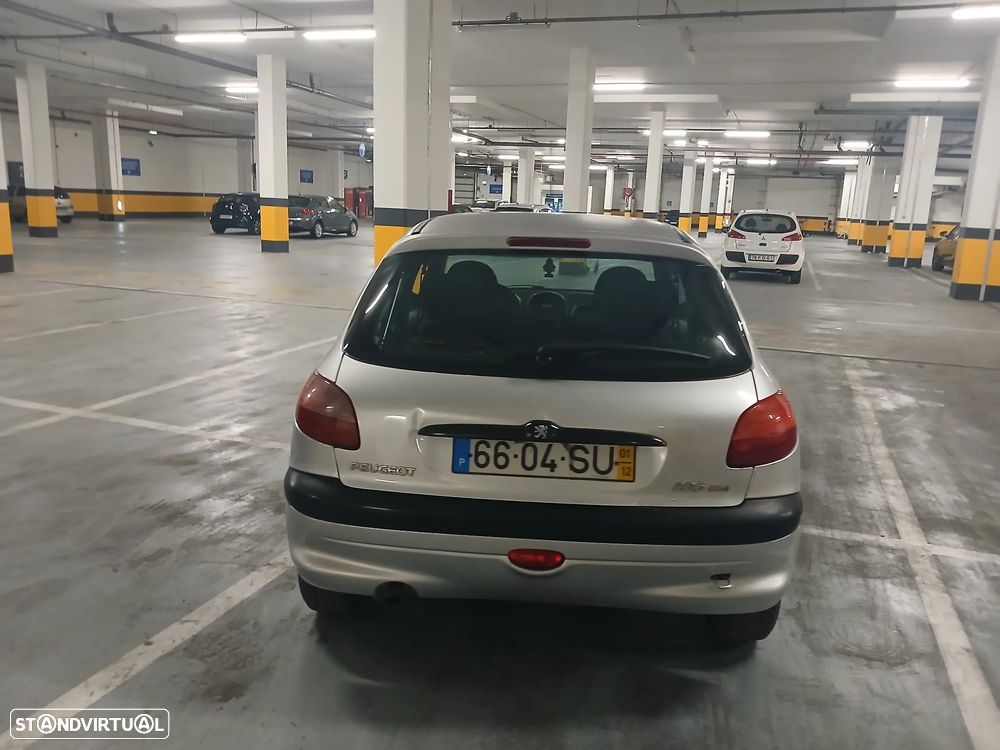Peugeot 206 - 3
