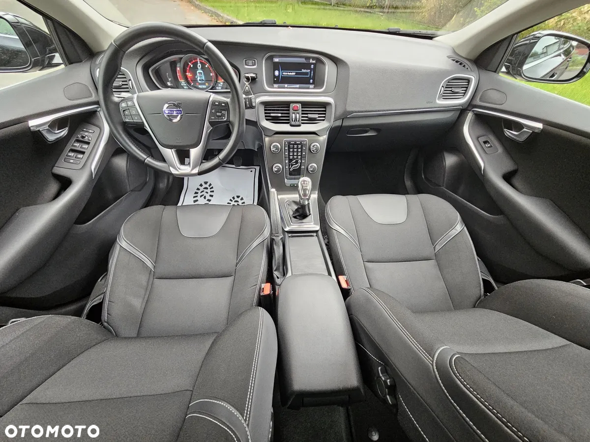 Volvo V40 - 9