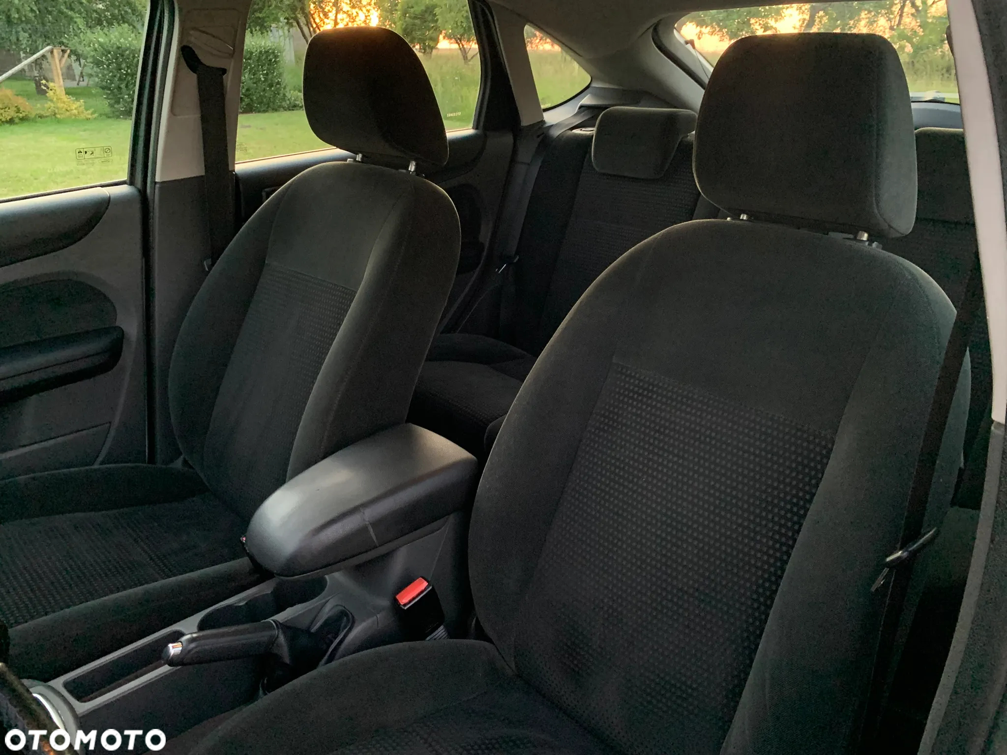 Ford Focus 1.8 TDCi Ghia - 17