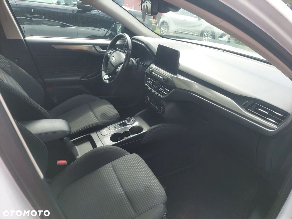 Ford Focus 1.5 TDCi DPF Start-Stopp-System Titanium - 6