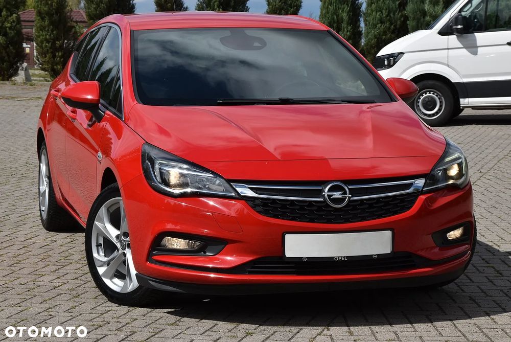 Opel Astra 1.4 Turbo Edition - 1