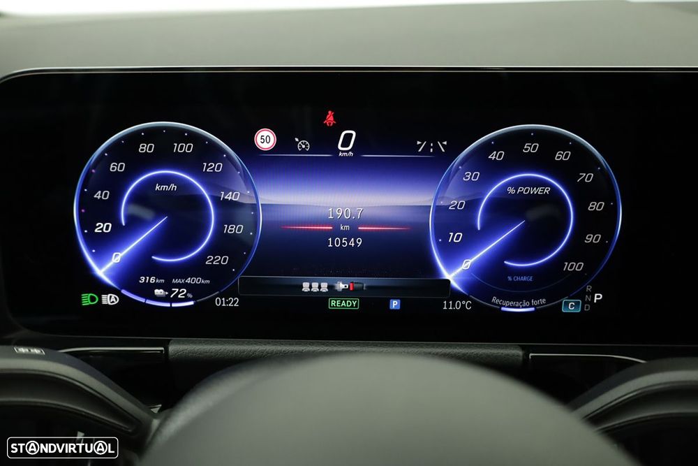 Mercedes-Benz EQA 250+ AMG Line - 16
