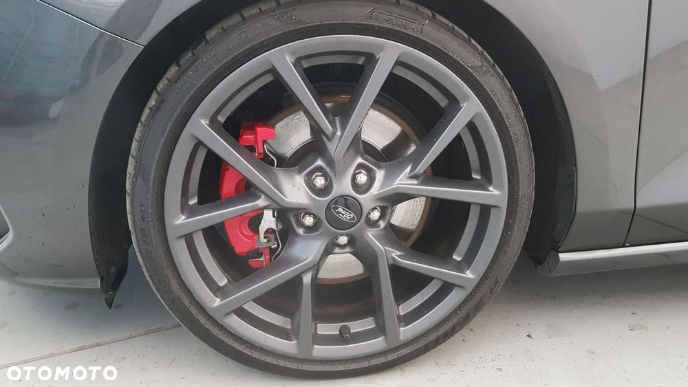 Ford Focus - 9