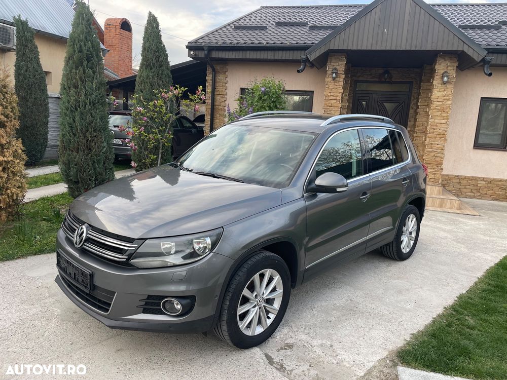 Volkswagen Tiguan - 1