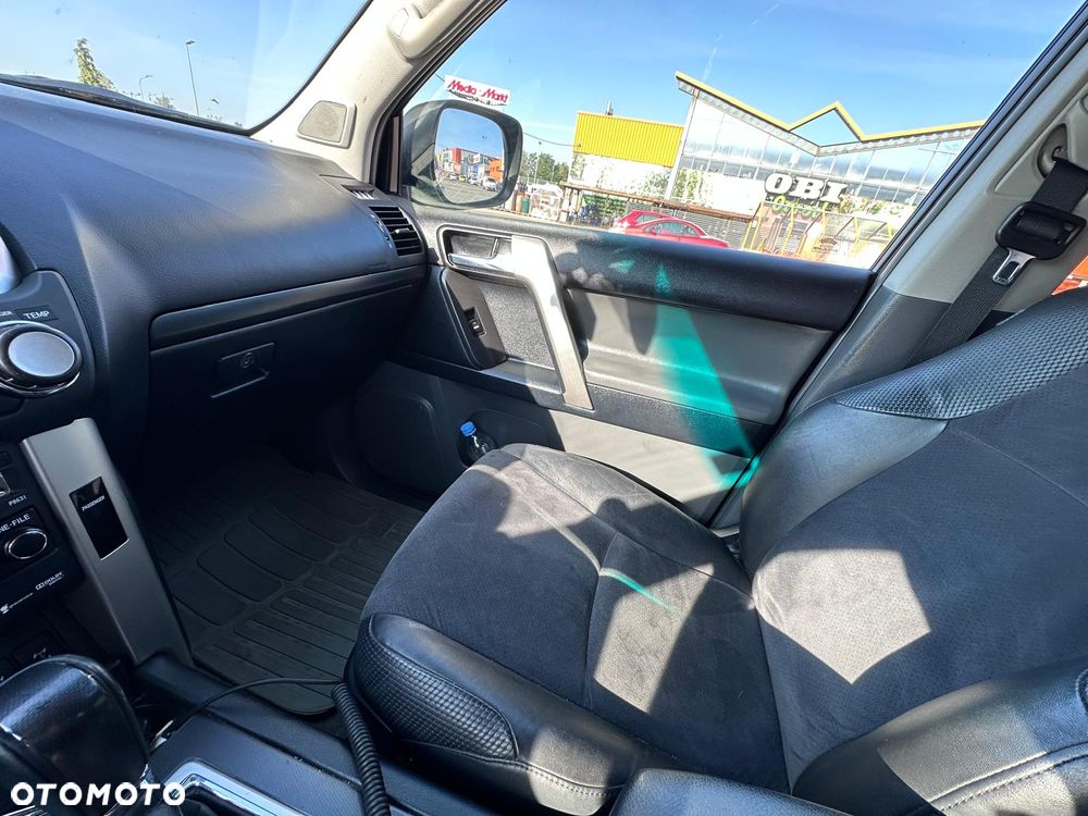 Toyota Land Cruiser LC 3.0 D-4D Premium - 7