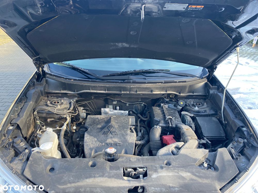 Mitsubishi ASX 1.6 Intense - 23