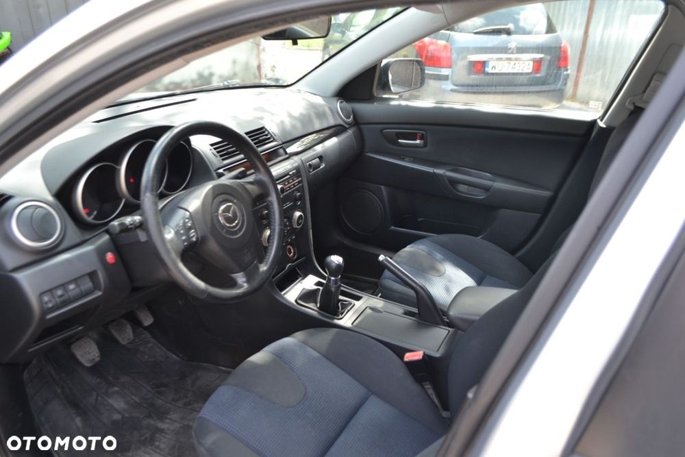 Mazda 3 - 10