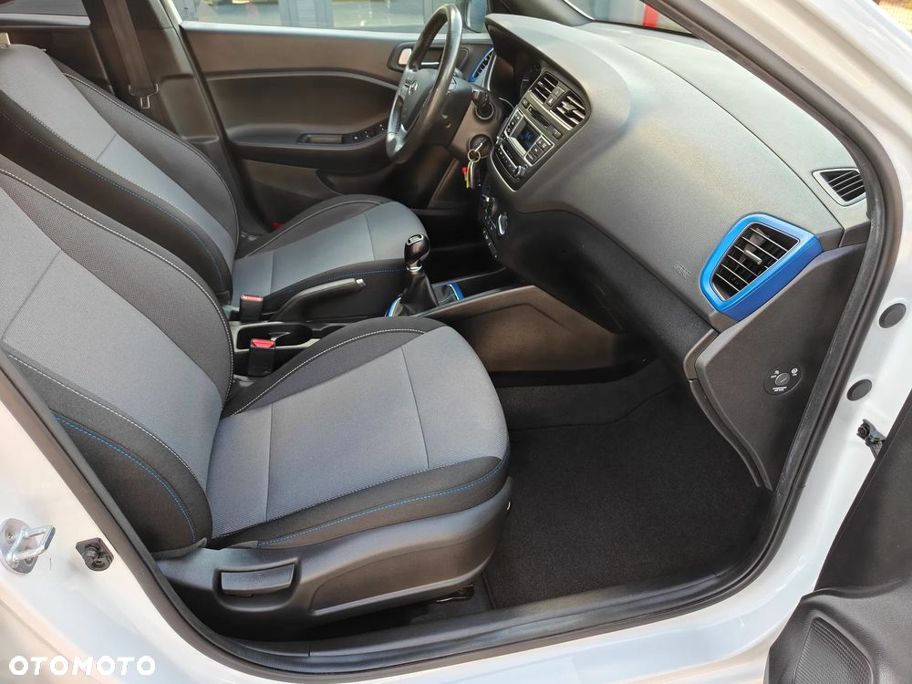 Hyundai i20 1.2 Passion - 21