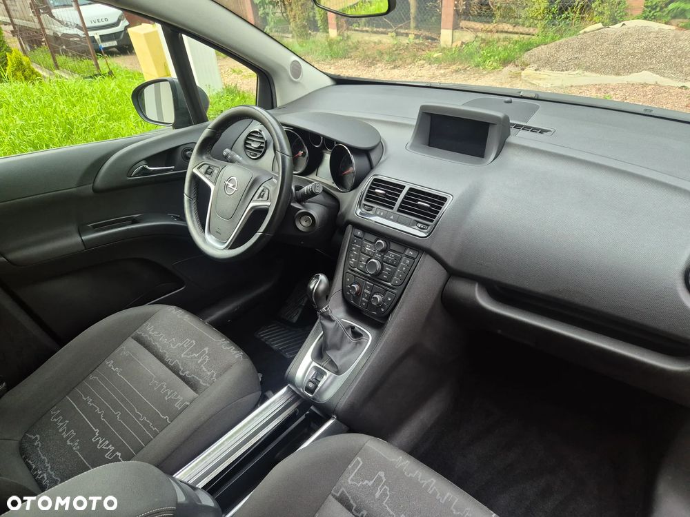 Opel Meriva - 10