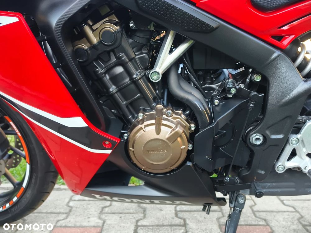 Honda CBR - 28