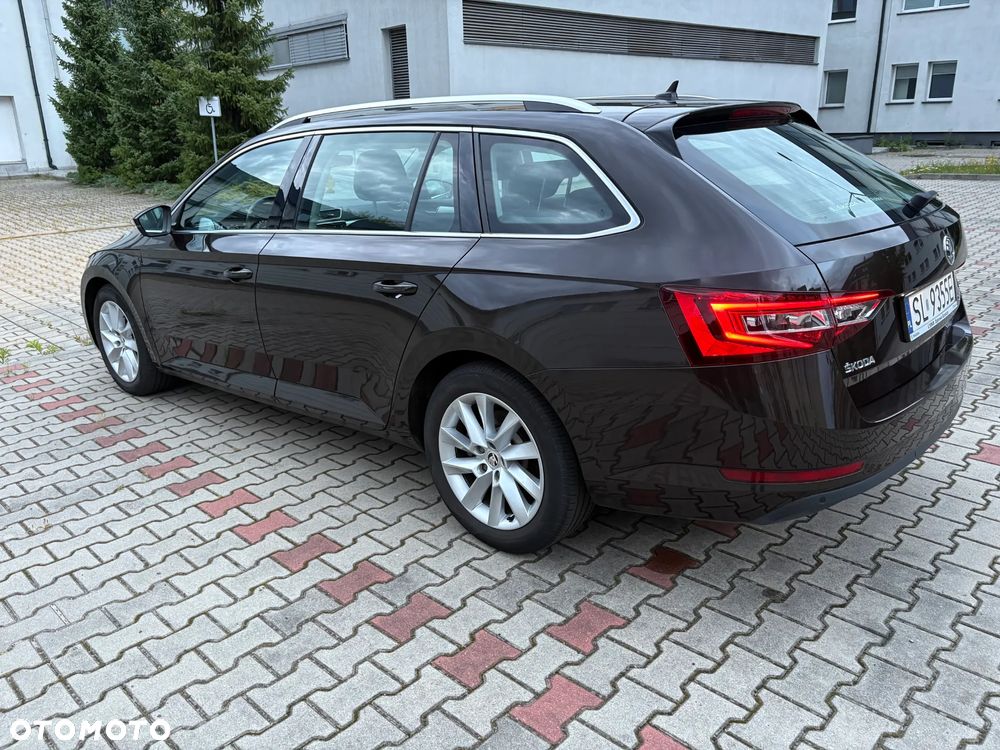 Skoda Superb 1.5 TSI Ambition - 4