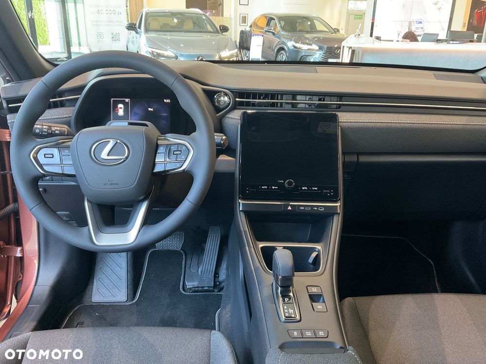 Lexus LBX 1.5 Hybrid - 6