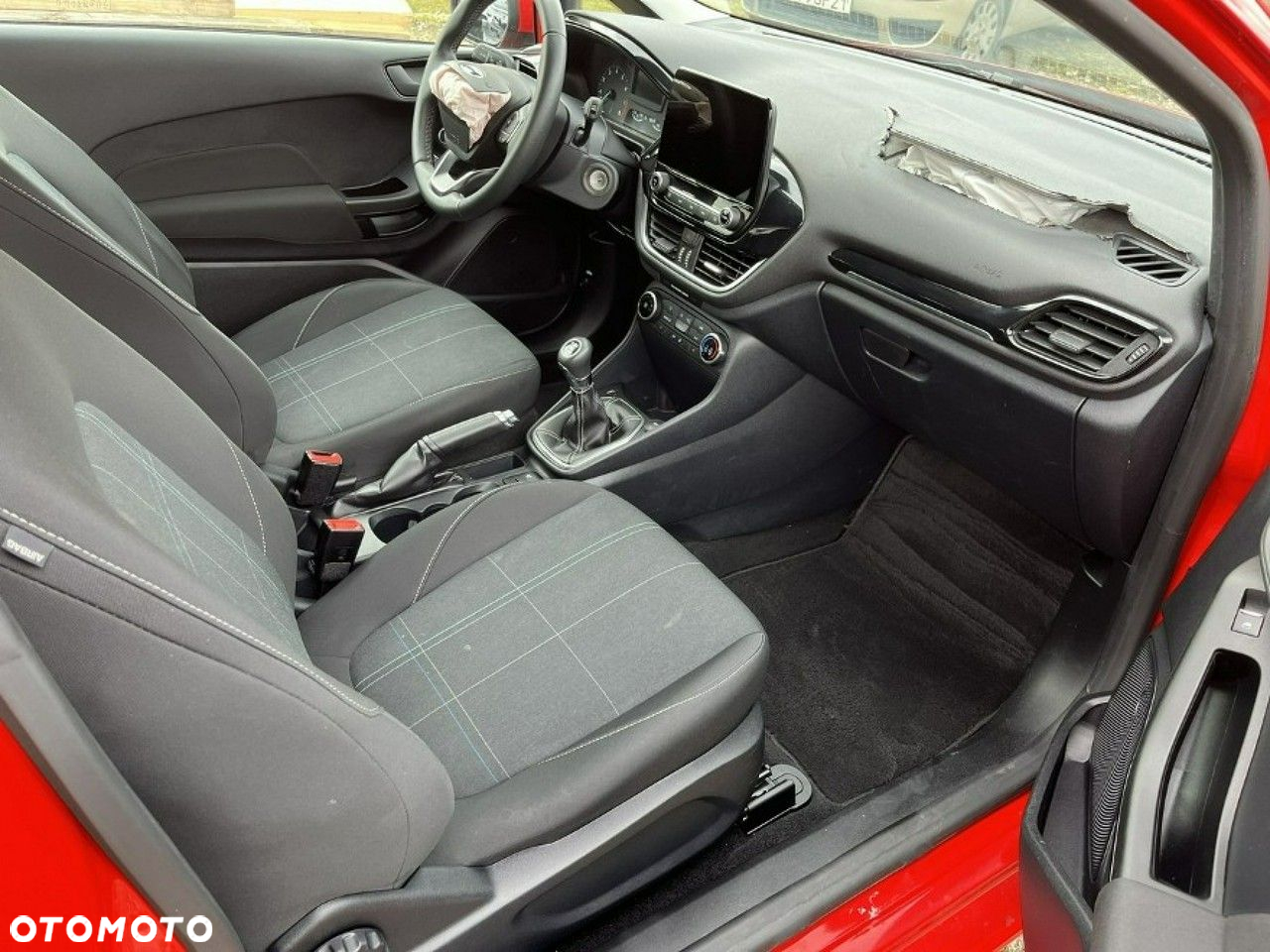 Ford Fiesta 1.1 S&S COOL&CONNECT - 17