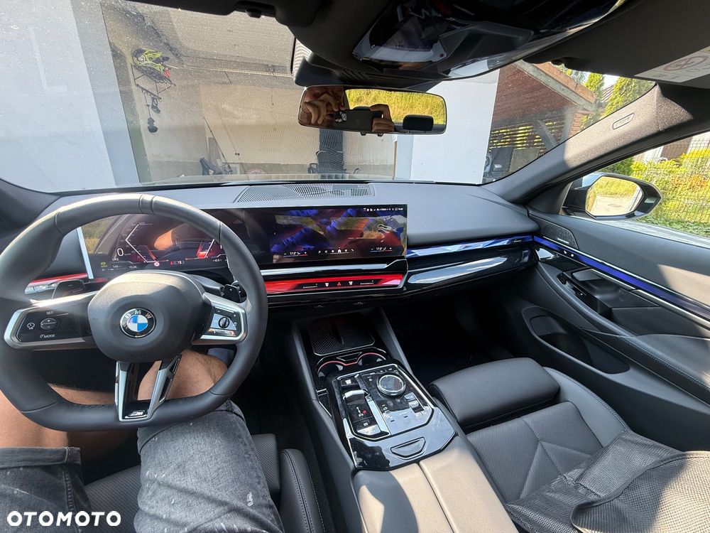 BMW Seria 5 520d xDrive mHEV M Sport - 39