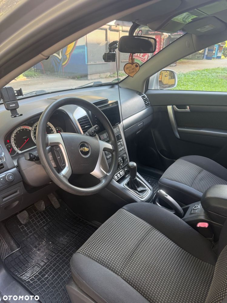 Chevrolet Captiva - 8